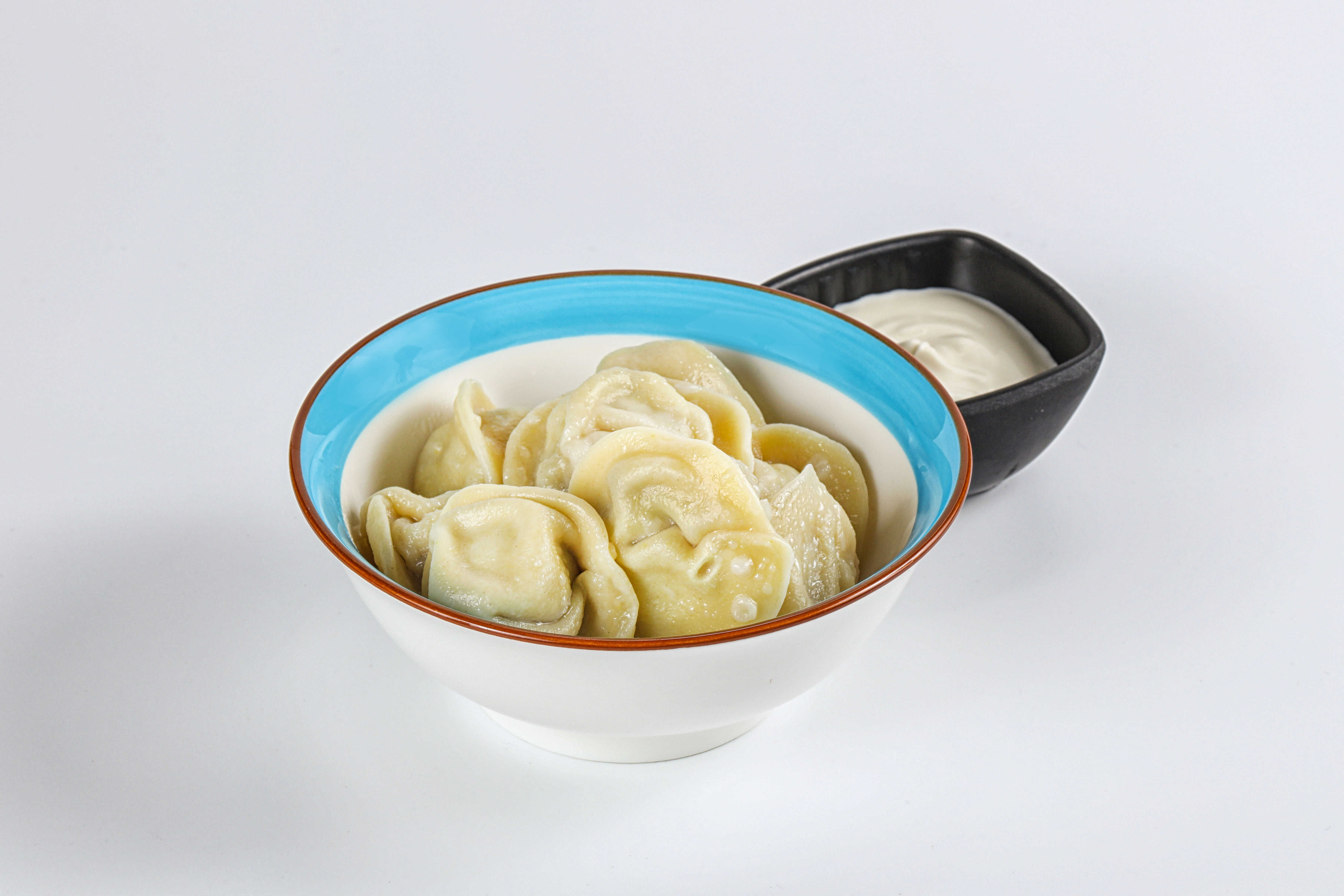  Пельмешки со сметаной